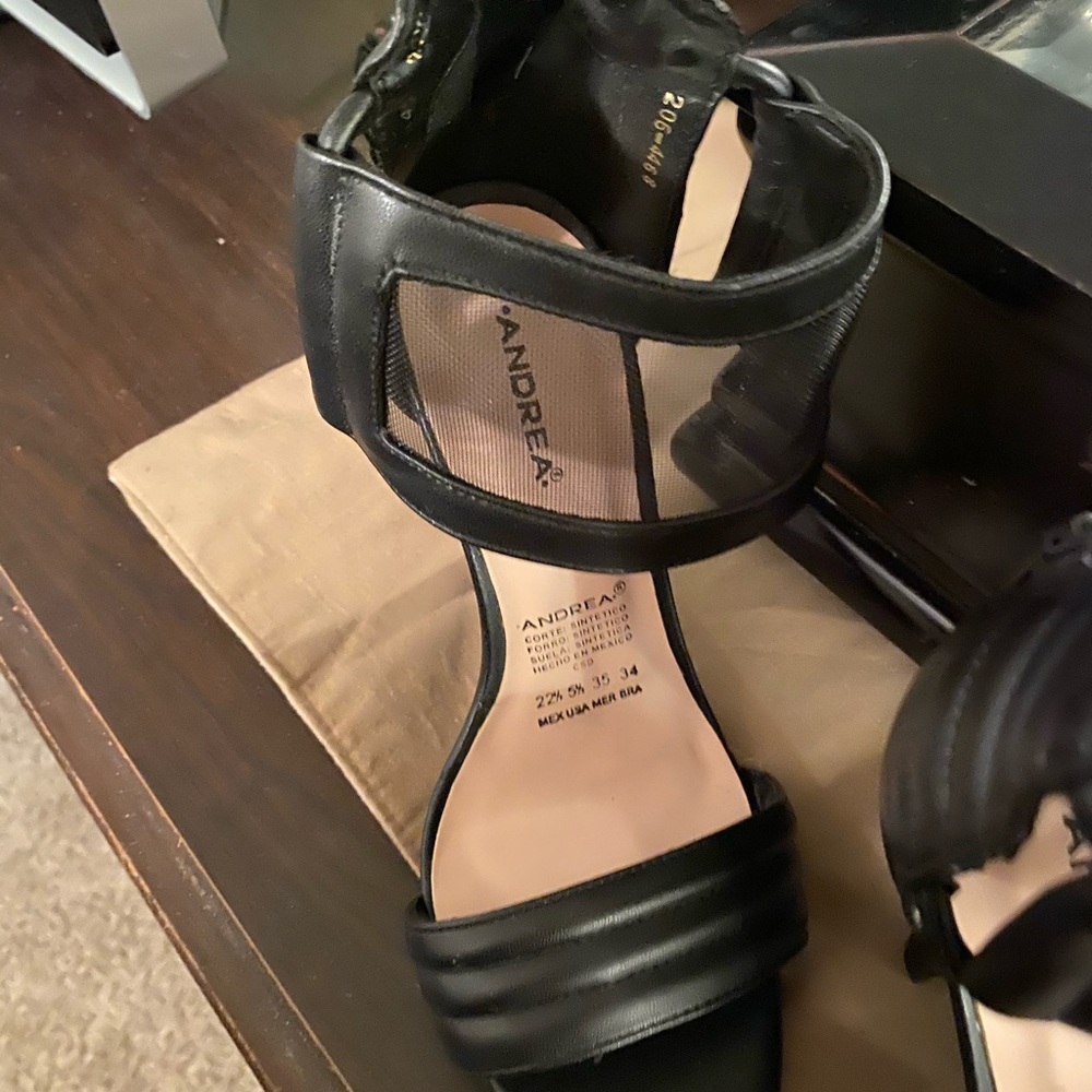 Heels - Picture 6 of 7